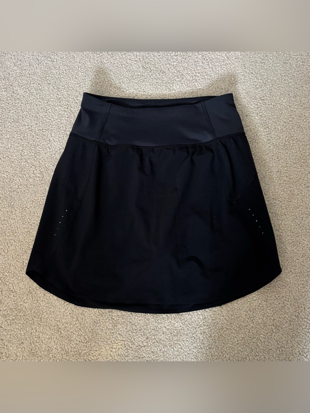 Athleta Run With It 16” Skort